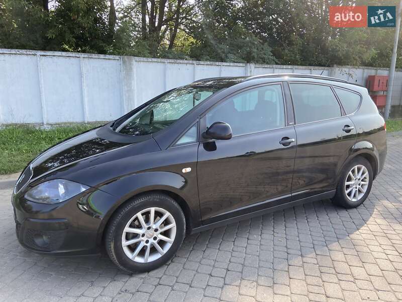 Минивэн SEAT Altea XL 2015 в Мостиске