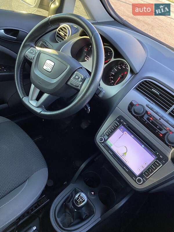 Минивэн SEAT Altea XL 2015 в Запорожье