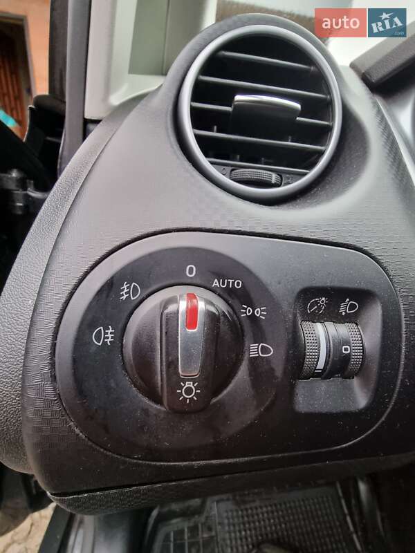 Минивэн SEAT Altea XL 2011 в Лубнах