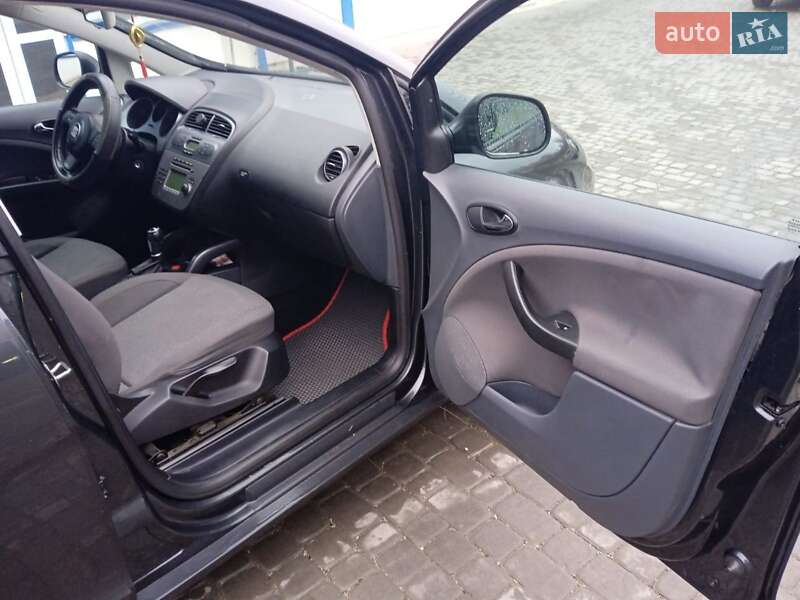 Мінівен SEAT Altea XL 2008 в Києві