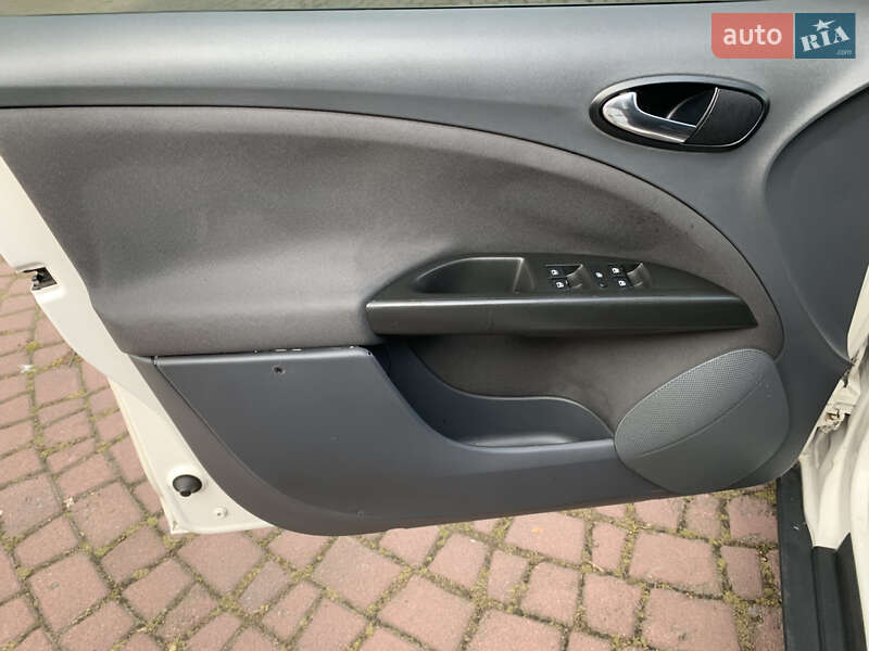 Мінівен SEAT Altea XL 2009 в Чернівцях