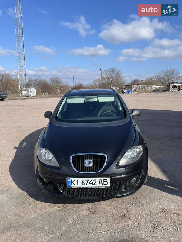 Минивэн SEAT Altea XL 2008 в Козельце
