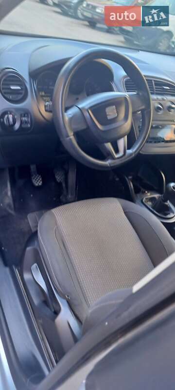Минивэн SEAT Altea XL 2009 в Ужгороде фото 13 Минивэн SEAT Altea XL 2009 в Ужгороде