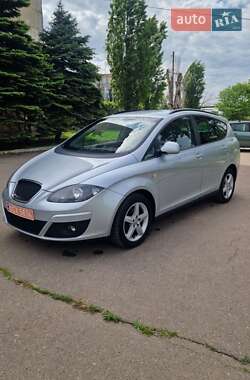 Минивэн SEAT Altea XL 2010 в 