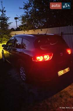 Минивэн SEAT Altea XL 2012 в 