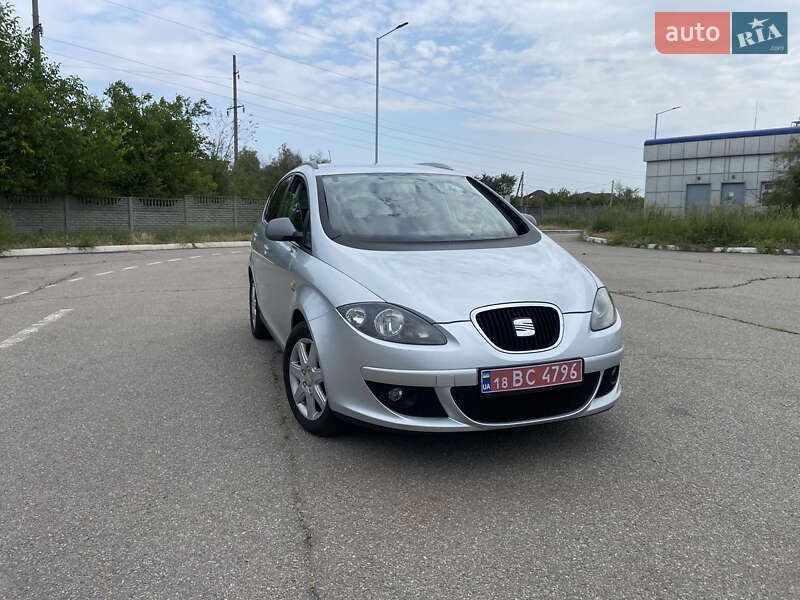 Минивэн SEAT Altea XL 2010 в Запорожье
