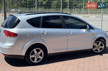 Минивэн SEAT Altea XL 2011 в 
