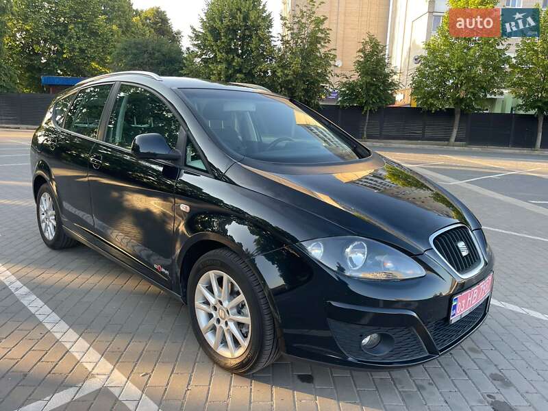 Минивэн SEAT Altea XL 2013 в 