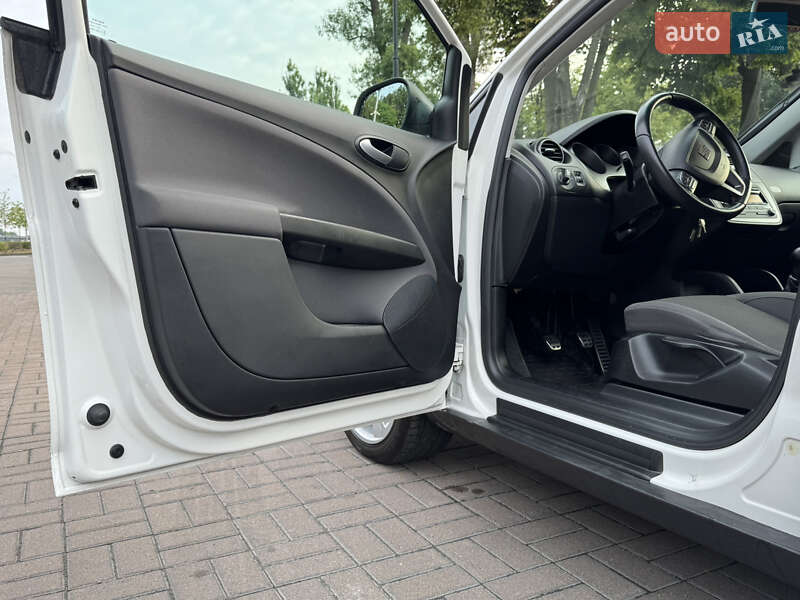 Минивэн SEAT Altea XL 2015 в Киеве