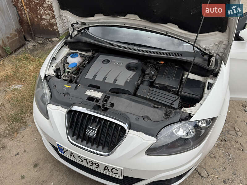 Минивэн SEAT Altea XL 2015 в Киеве