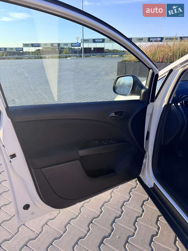 Минивэн SEAT Altea XL 2008 в Тернополе