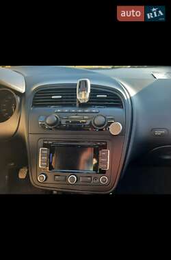 Минивэн SEAT Altea XL 2012 в 