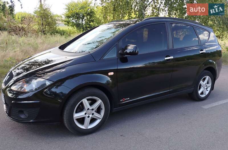 Минивэн SEAT Altea XL 2011 в Черкассах