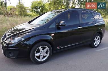 Минивэн SEAT Altea XL 2011 в 