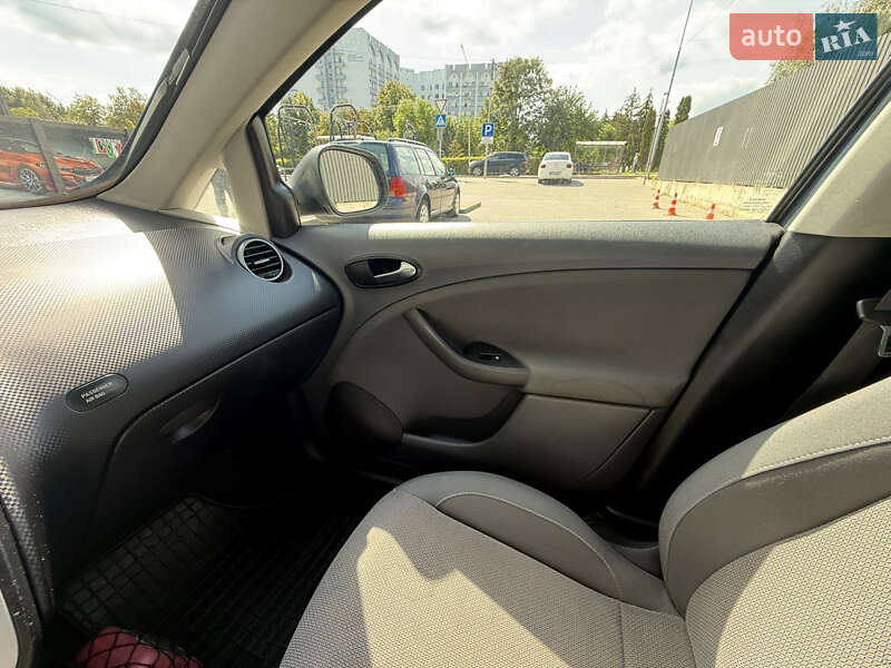 Минивэн SEAT Altea XL 2009 в Львове