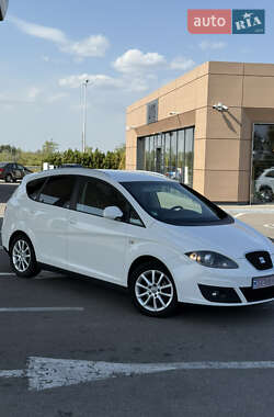 Минивэн SEAT Altea XL 2010 в 