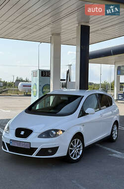 Минивэн SEAT Altea XL 2010 в 