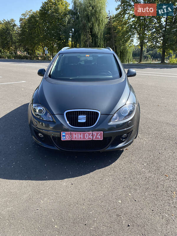 Минивэн SEAT Altea XL 2009 в Луцке фото 2 Минивэн SEAT Altea XL 2009 в Луцке