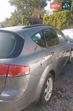 Минивэн SEAT Altea XL 2008 в 