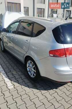 Минивэн SEAT Altea XL 2009 в 