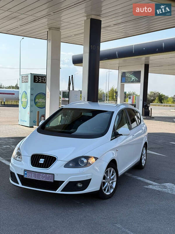 Минивэн SEAT Altea XL 2010 в Днепре