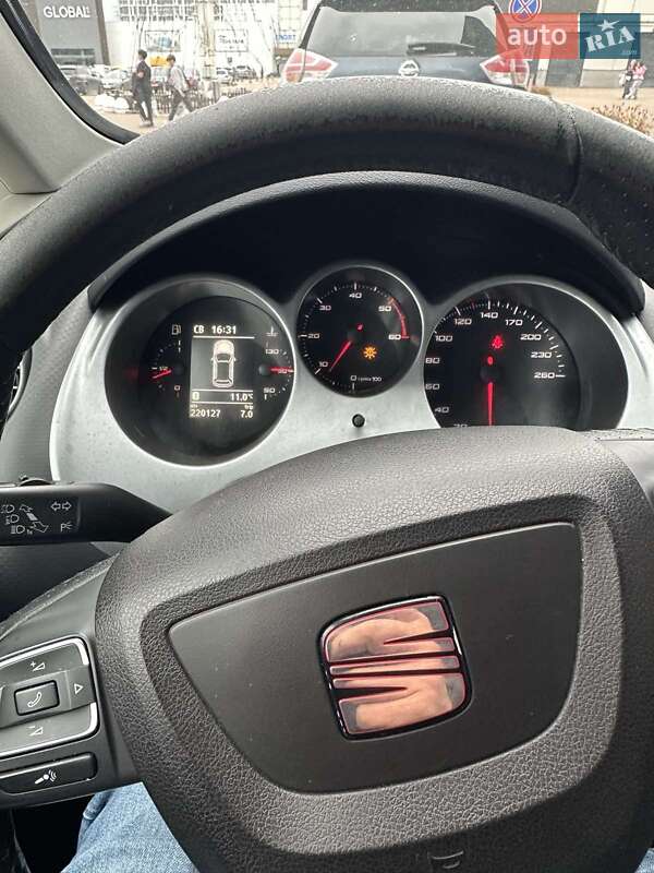 Мінівен SEAT Altea XL 2013 в Житомирі