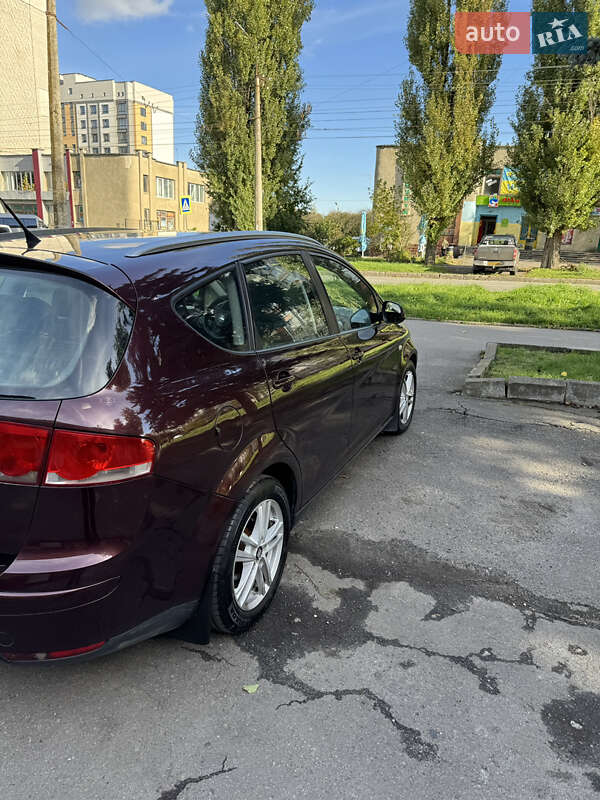 Мінівен SEAT Altea XL 2008 в Хмельницькому фото 5 Мінівен SEAT Altea XL 2008 в Хмельницькому