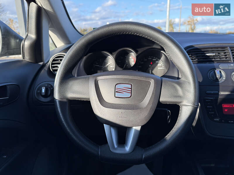 Мінівен SEAT Altea XL 2009 в Житомирі