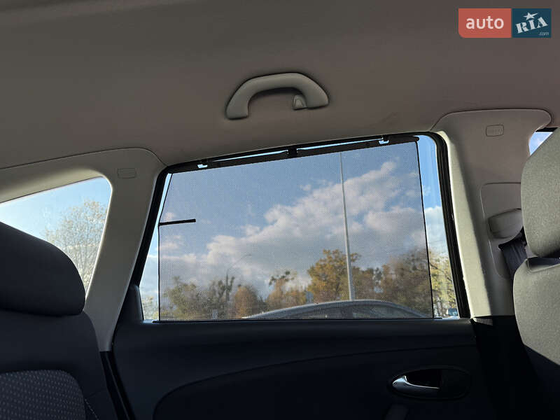 Мінівен SEAT Altea XL 2009 в Житомирі