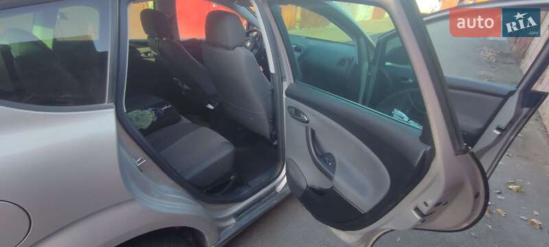 Минивэн SEAT Altea XL 2010 в Киеве