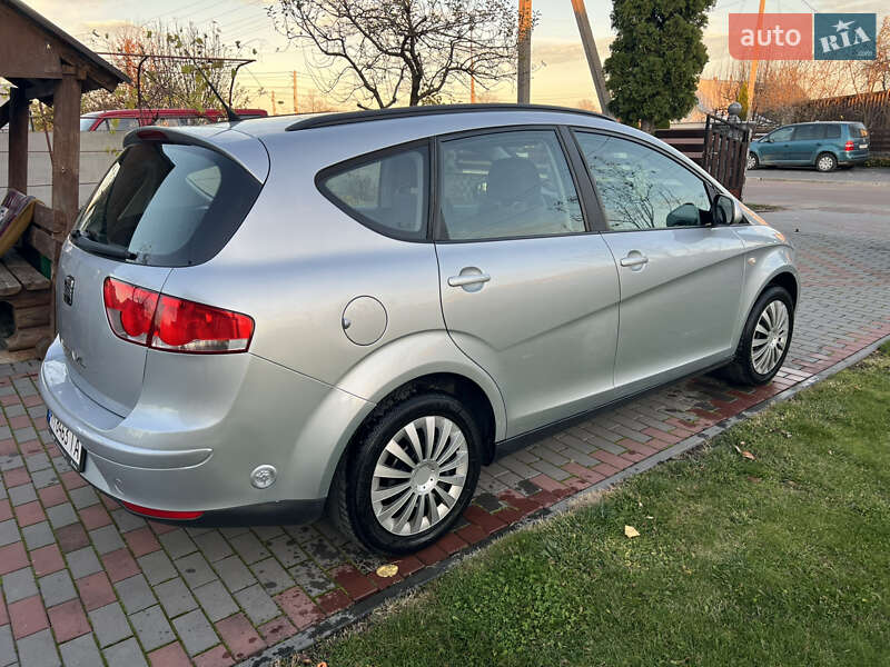 Минивэн SEAT Altea XL 2010 в Житомире