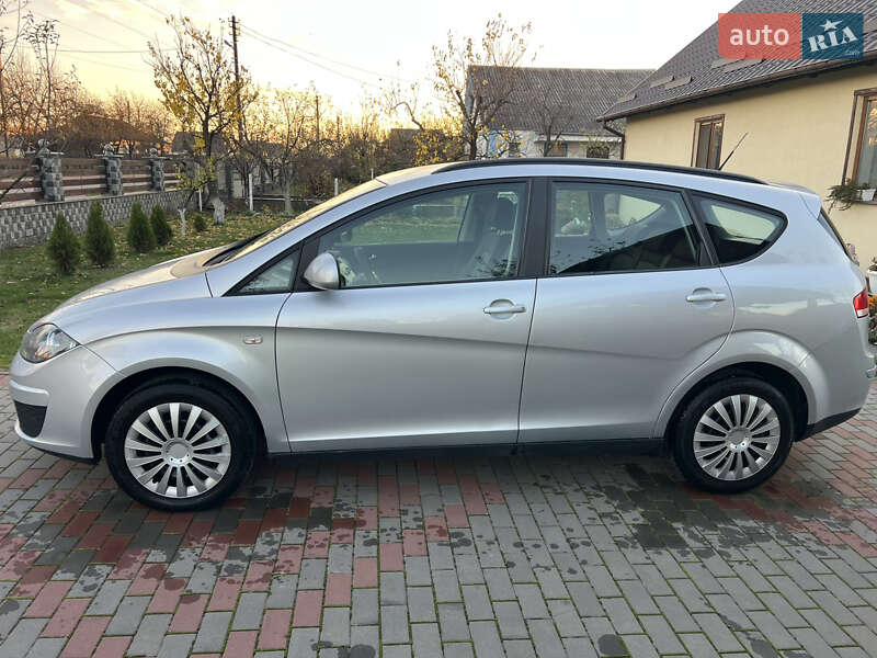 Минивэн SEAT Altea XL 2010 в Житомире