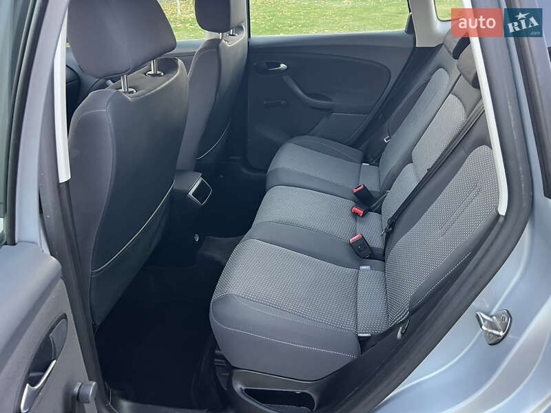 Минивэн SEAT Altea XL 2010 в Житомире