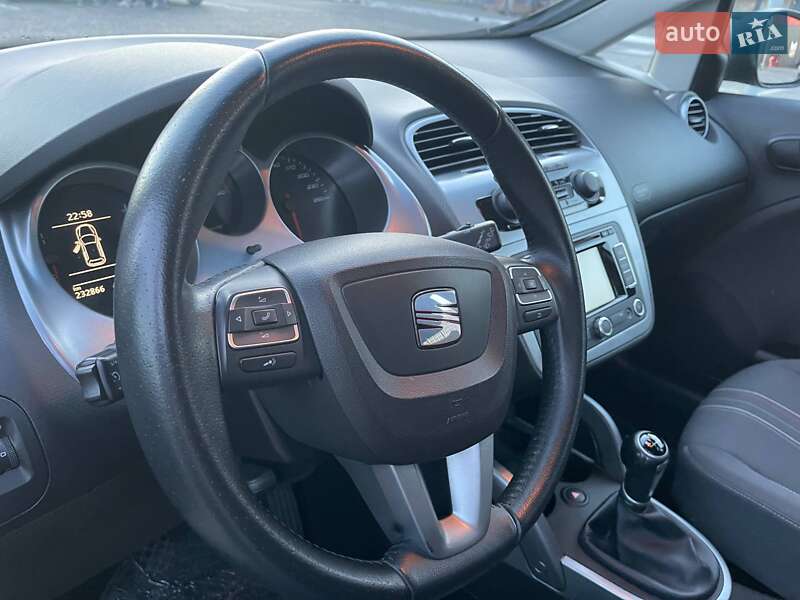 Мінівен SEAT Altea XL 2013 в Луцьку