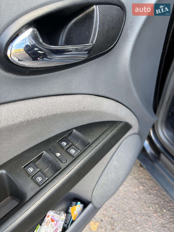 Минивэн SEAT Altea XL 2007 в Киеве