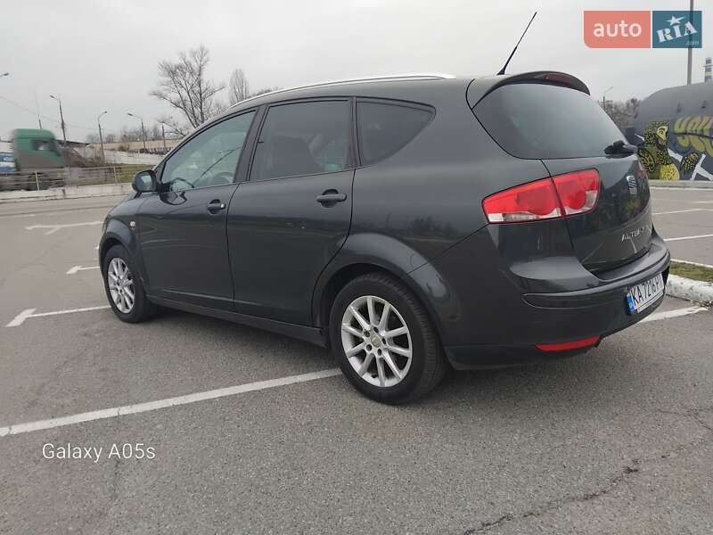 Минивэн SEAT Altea XL 2010 в Киеве
