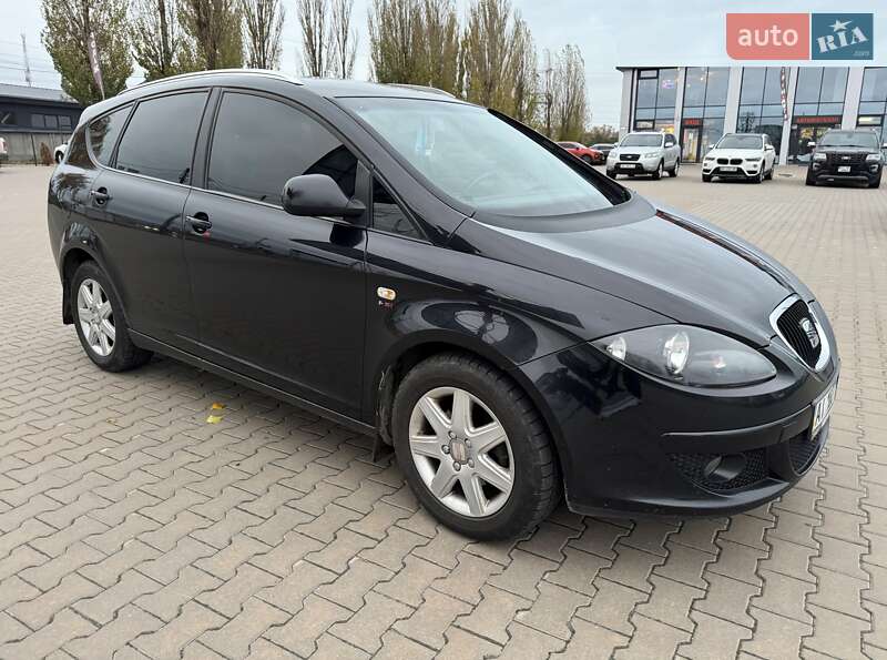 Минивэн SEAT Altea XL 2007 в Киеве
