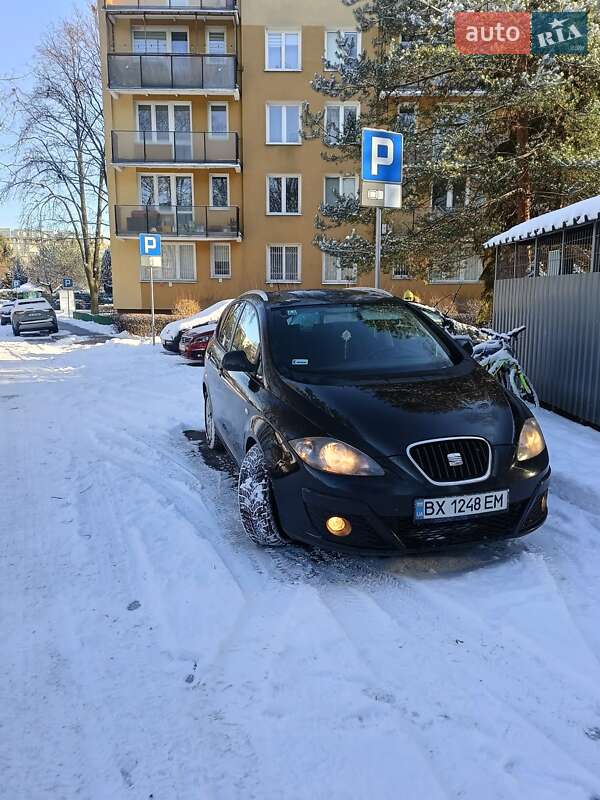 Мінівен SEAT Altea XL 2011 в Ізяславі