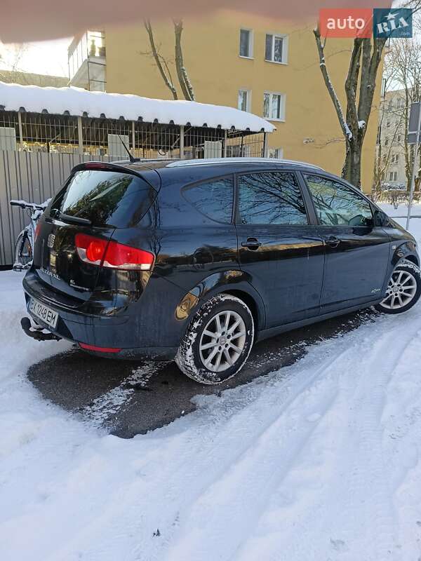 Мінівен SEAT Altea XL 2011 в Ізяславі