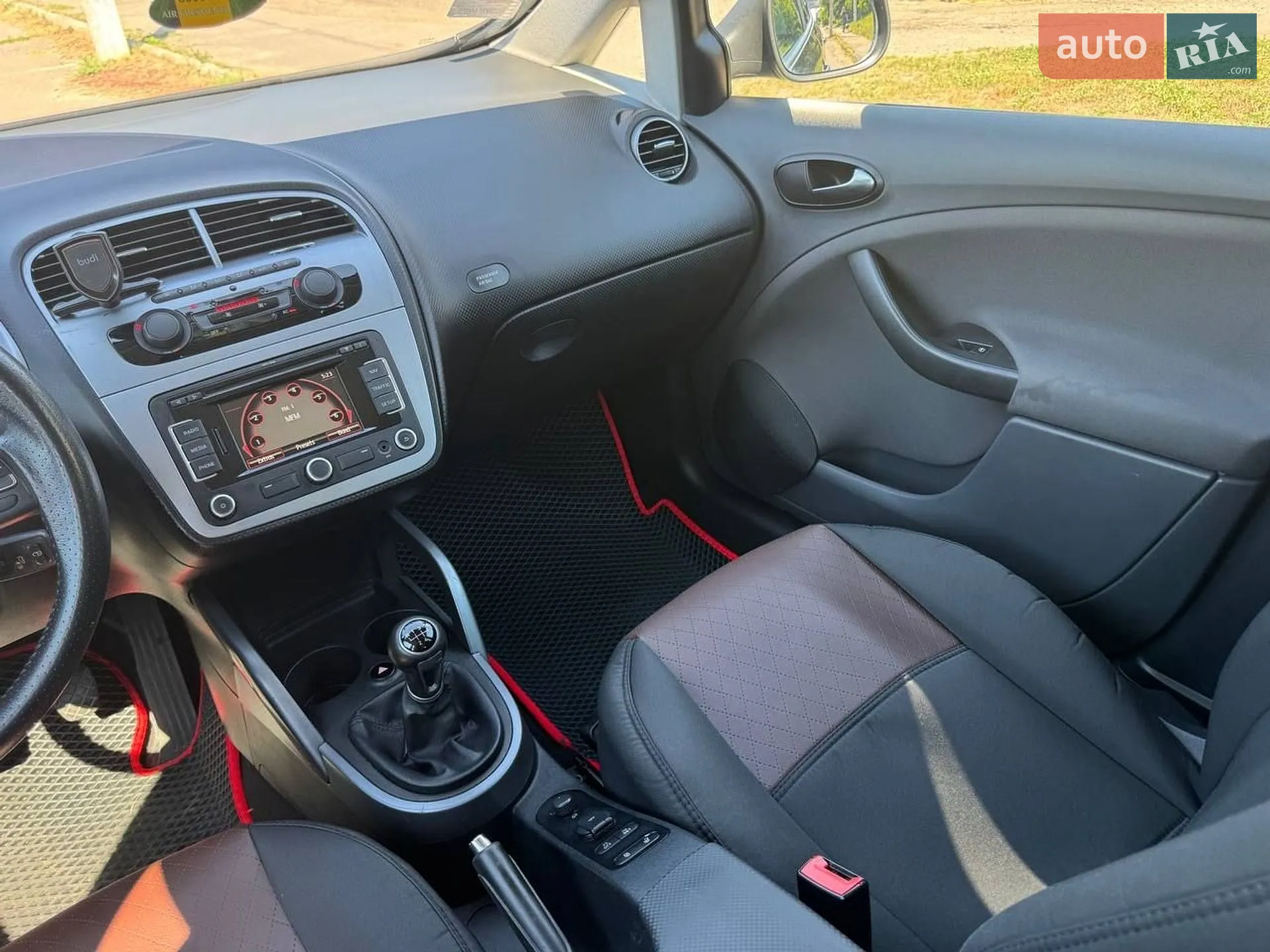 2010 SEAT Altea - мініатюра 27