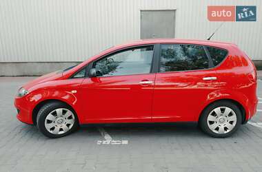 Хэтчбек SEAT Altea 2006 в 