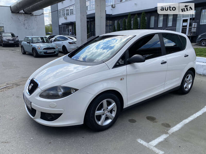 Минивэн SEAT Altea 2009 в Киеве