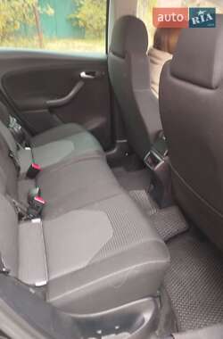 Минивэн SEAT Altea 2012 в 