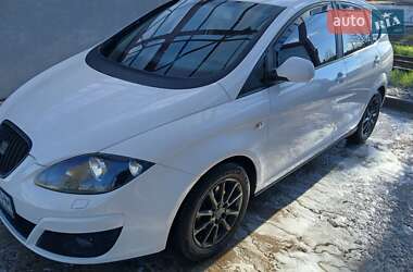 Минивэн SEAT Altea 2010 в 