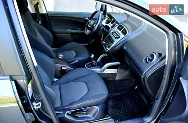 Минивэн SEAT Altea 2010 в 