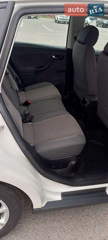 Минивэн SEAT Altea 2009 в Житомире