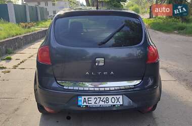 Минивэн SEAT Altea 2006 в 