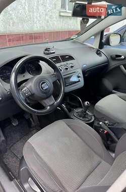 Минивэн SEAT Altea 2010 в 