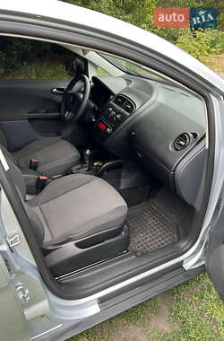 Минивэн SEAT Altea 2010 в 