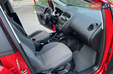 Мінівен SEAT Altea 2011 в 